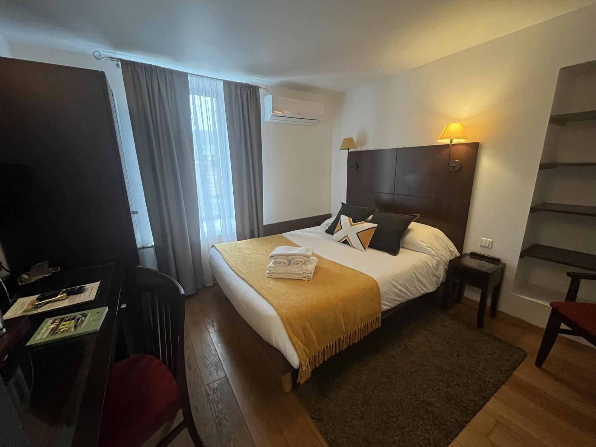 Logis Le Marronnier Hotel Buffon Стая снимка